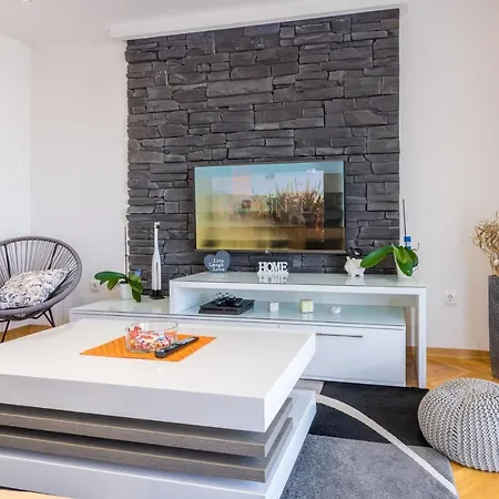 Apartment Petra Makarska